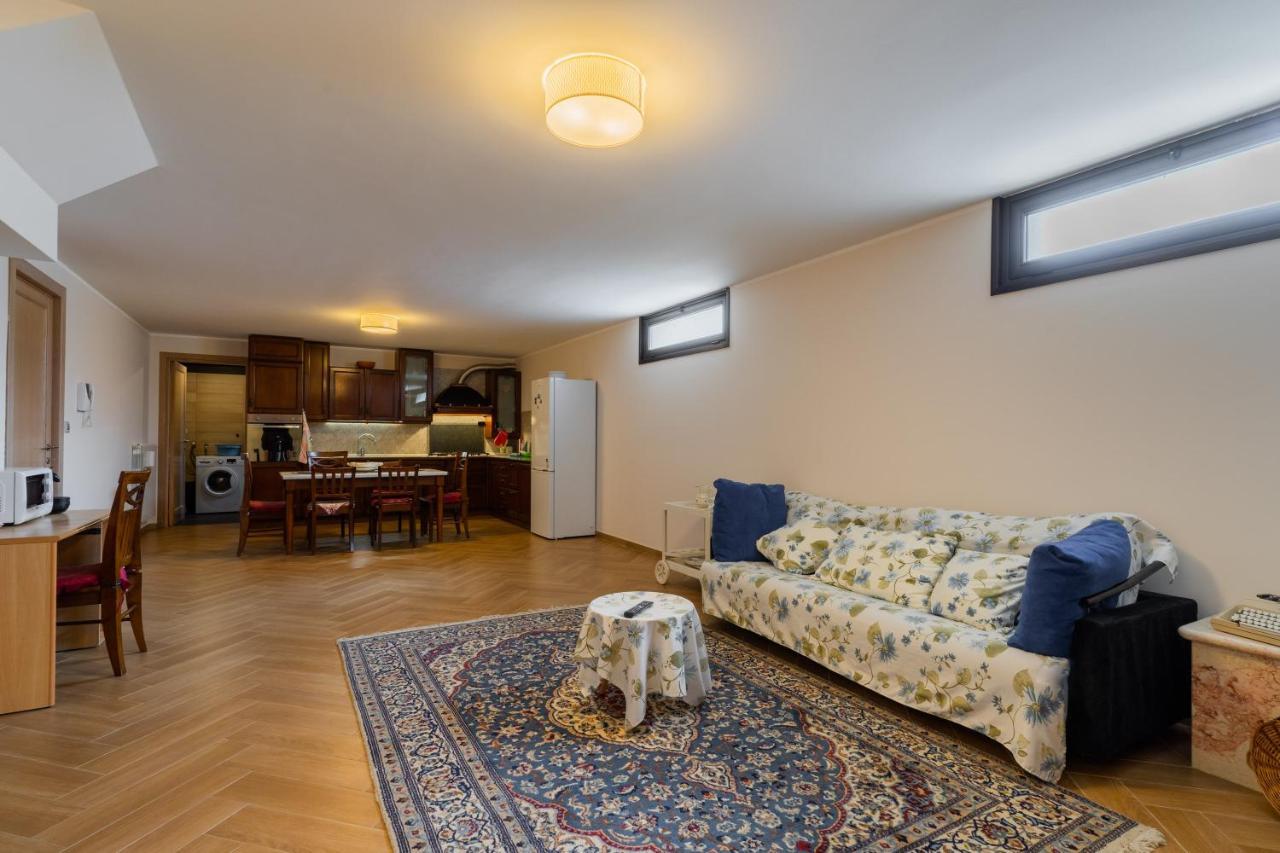 Intera Villa Ad Uso Esclusivo Con 2 Bagni 4 Camere Da Letto,Garage,Giardino,Area Fitness,Lavatrice,Wifi Tuglie Exterior photo
