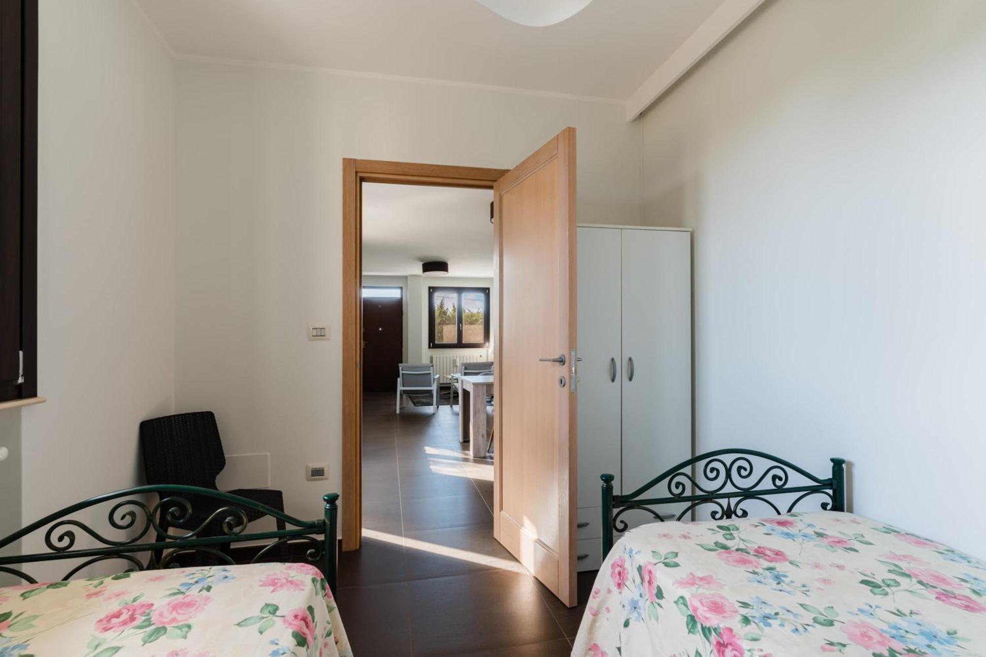 Intera Villa Ad Uso Esclusivo Con 2 Bagni 4 Camere Da Letto,Garage,Giardino,Area Fitness,Lavatrice,Wifi Tuglie Exterior photo