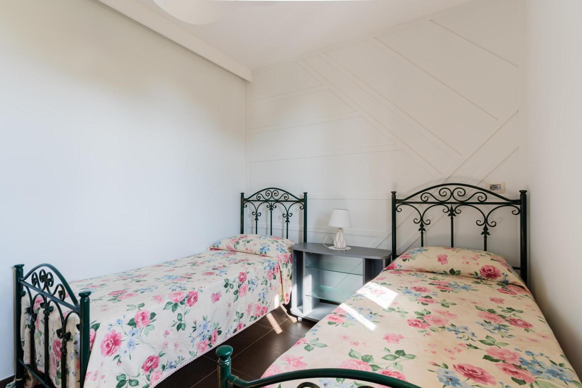 Intera Villa Ad Uso Esclusivo Con 2 Bagni 4 Camere Da Letto,Garage,Giardino,Area Fitness,Lavatrice,Wifi Tuglie Exterior photo